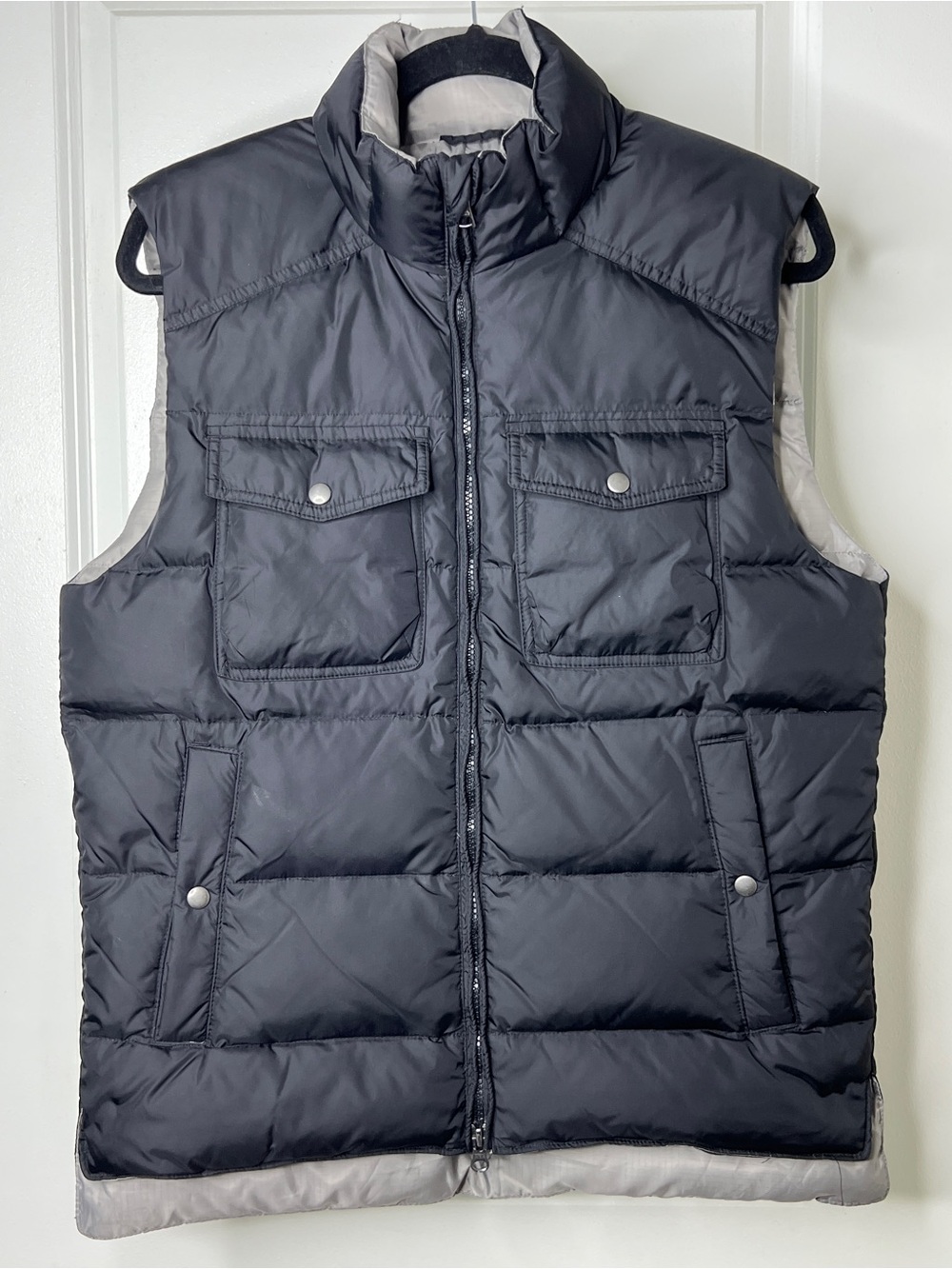 Banana Republic Men's Down Puffer Vest - Black Night Size Small